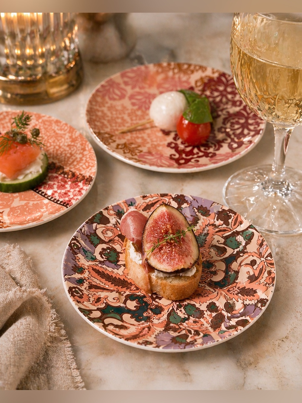 WORLD MARKET Boho Chic 4-pcs Appetizer Hors d’Oeuvres Tapas Plates #0425264A